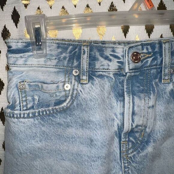 NWT Free People we the people distressed Jean shorts size 25